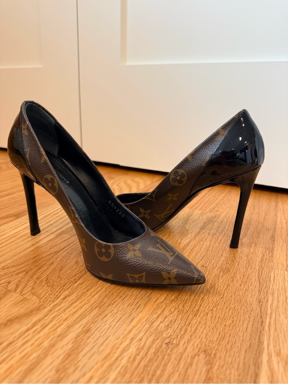 Louis Vuitton Cherie Monogram Brown Pointed Toe Stiletto Pumps - Picture 14 of 16